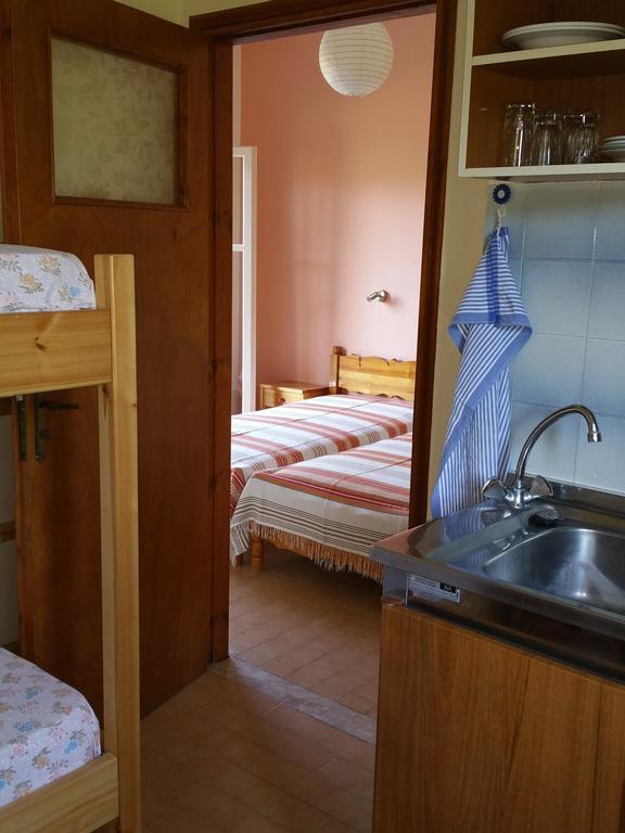Guesthouse Karidia Skala Eresou Exterior foto